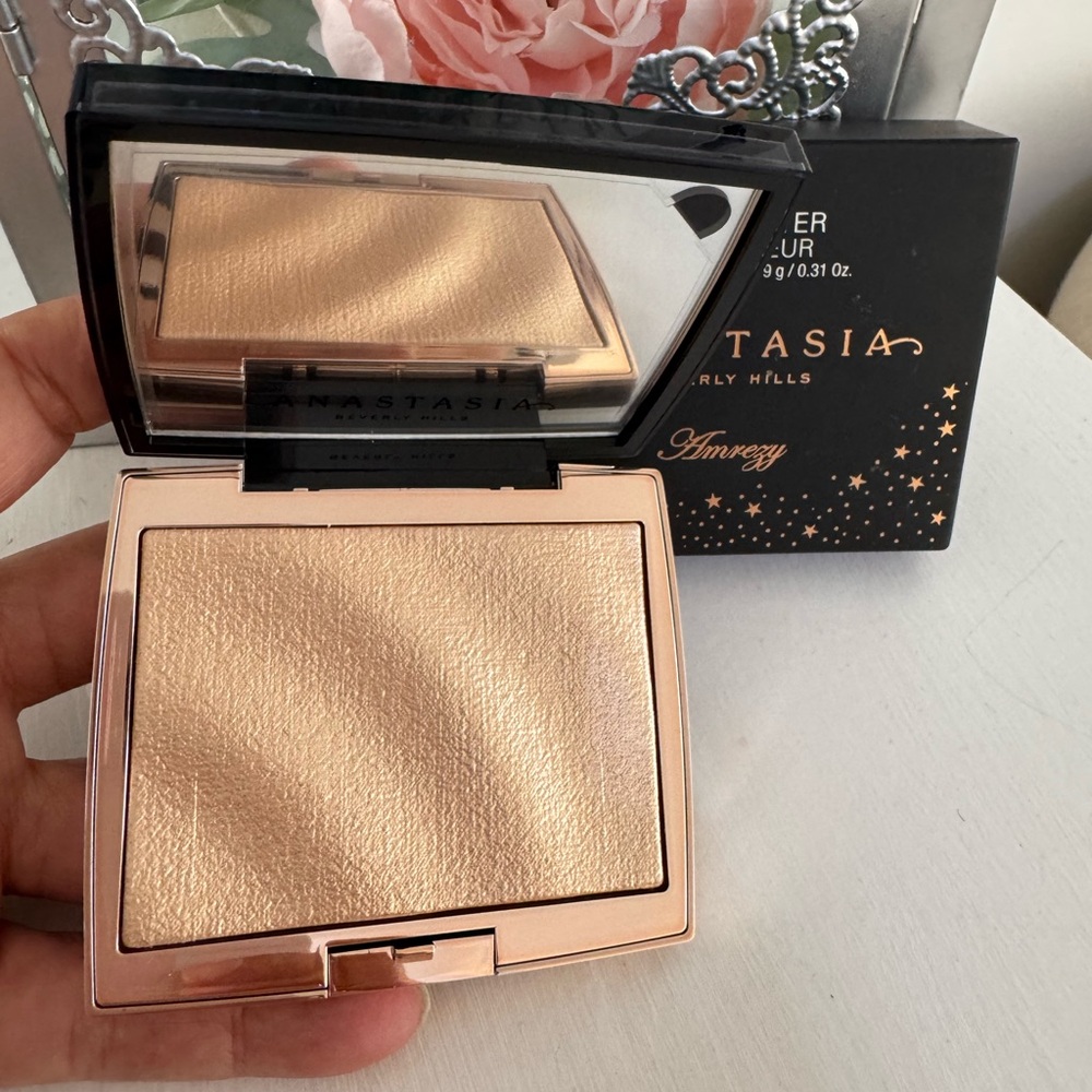 Anastasia Beverly Hills Highlighter - AMREZY - Picture 3 of 12
